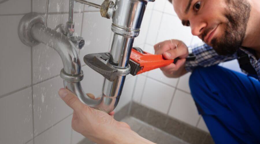 Local expert plumbing services in Dahlgren, IL